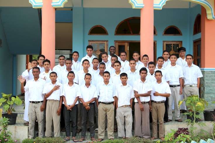 Postulates from 2012 with candidates and aspirants of 2013 with the four professed brothers (7 June 2013)