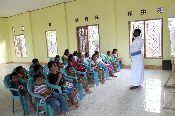 The English class is about to begin (2 June 2013)