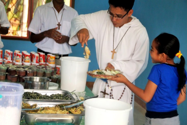 1 Christmas Treat 2013 (1) Adjusted