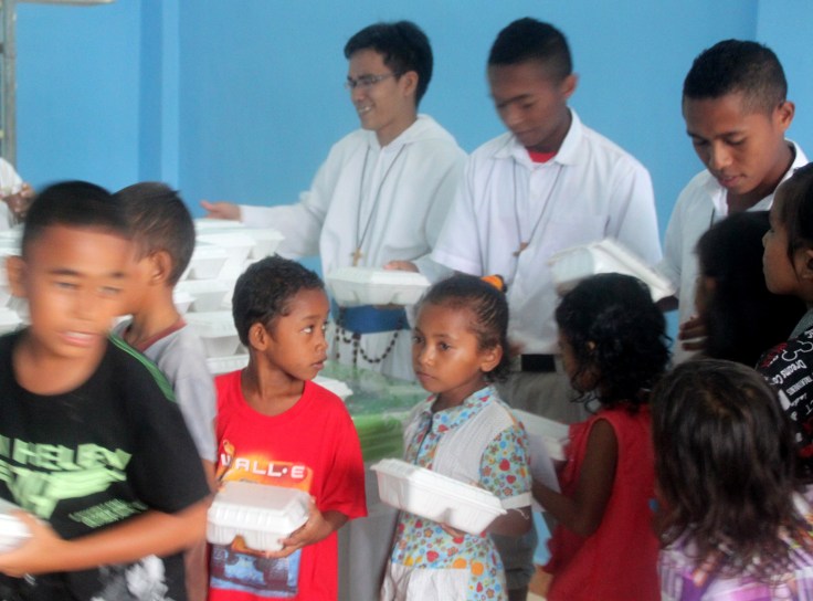 6 Christmas Treat 2013 (40) adjusted