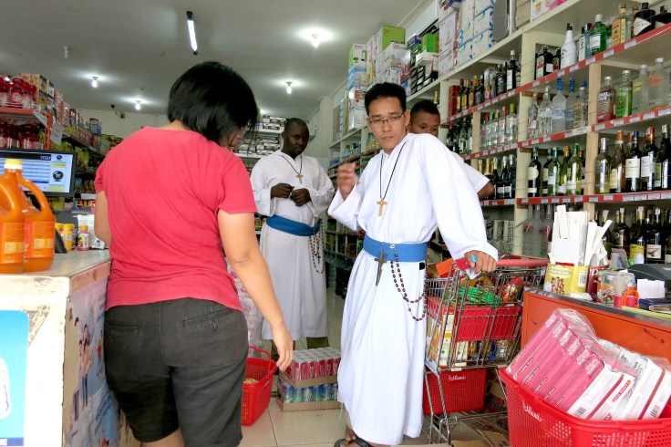 Olivia, the owner of the RoxyMart supermarket gives us a very good price for bulk orders (special thanks to our generous sponsors)
