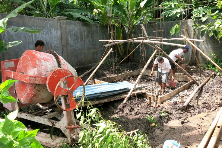 Constructing a base for a water tank