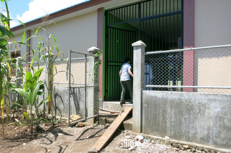 Entrance with kitchen on right hand side (March 2015)