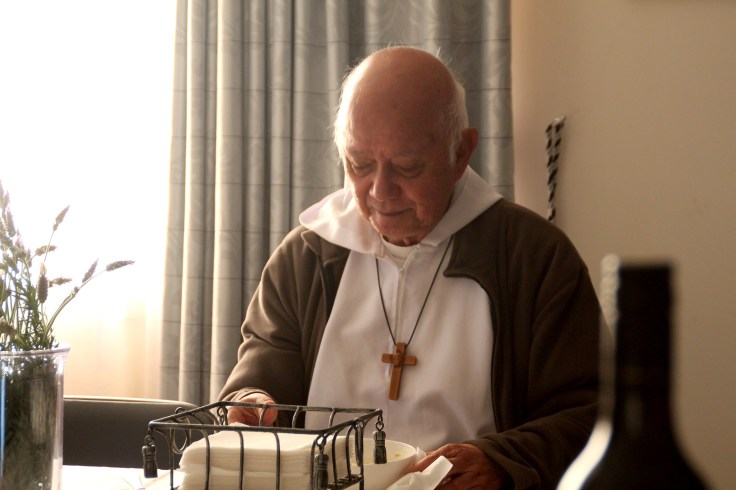 4_V Rev Fr Ho Lung offering Grace before the meal (Upper Coomera)