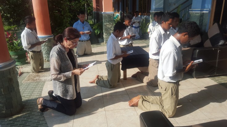 15. Eighth Station - The women of Jerusalem weep over Jesus