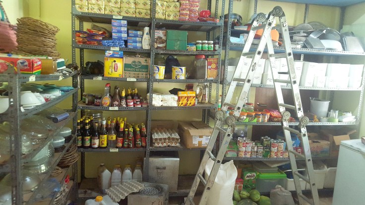 20a. A well organised pantry