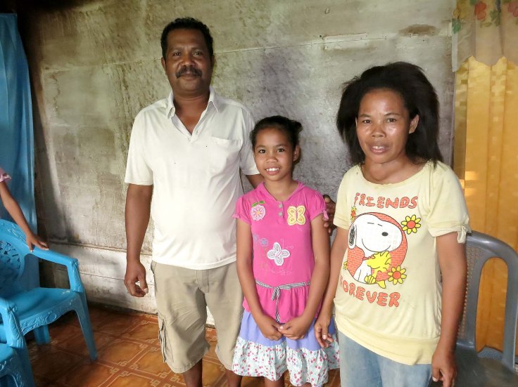 Tanti with mum and dad