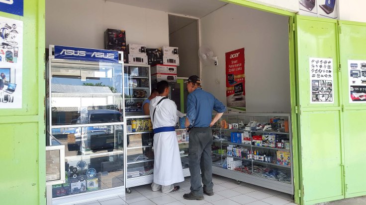 24. Working a deal out on a new printer