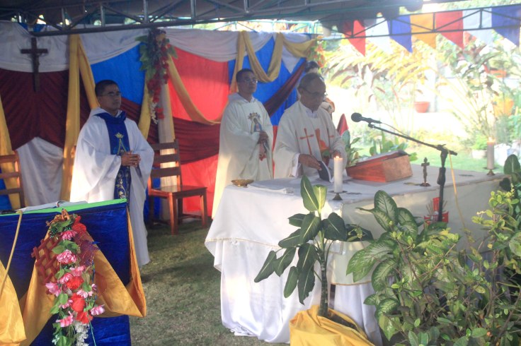 7-celebration-ends-with-mass