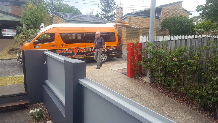 1-after-much-packing-the-cab-arrives