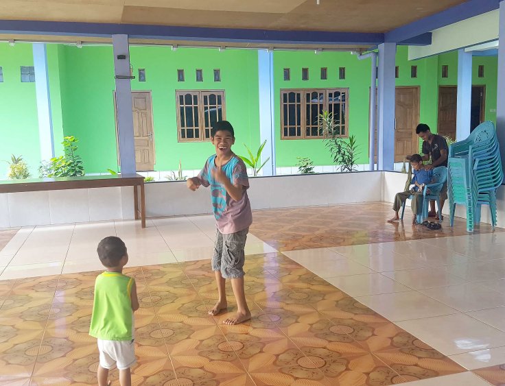 31-stef-and-gusti-in-the-apostolate