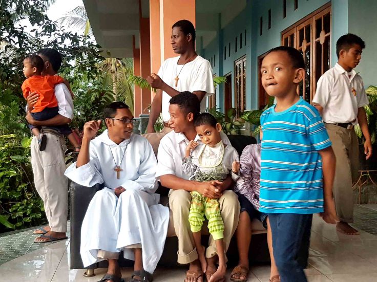 34-in-the-afternoon-cool-holding-the-children