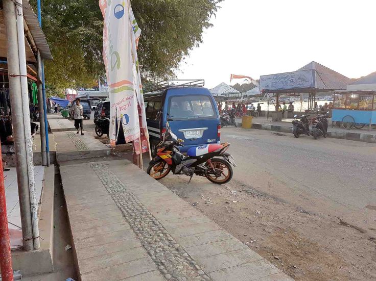 1. Down town just about to start shopping for the event