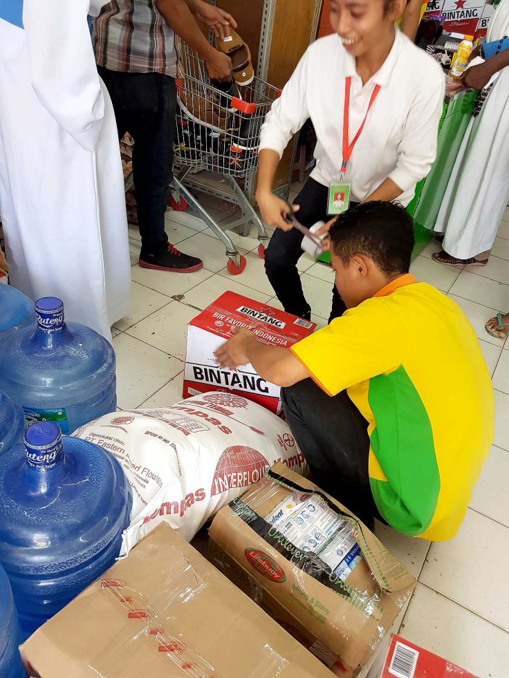 4. All packed up but no, we didn't buy Bintang for the party!