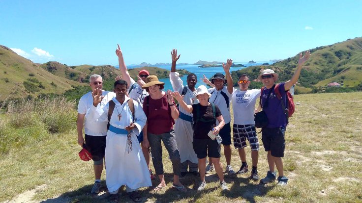 17. Rinca says hello!