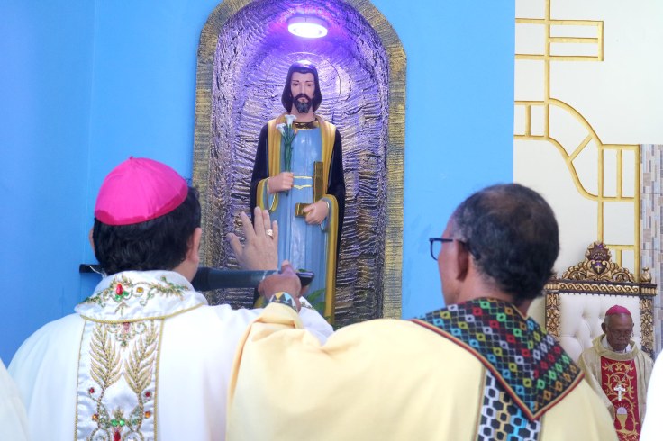 5_Blessing this time for the statue of St Joseph