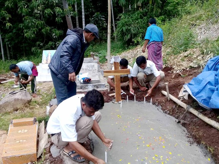Funeral grave site Final